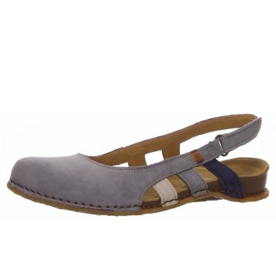 El Naturalista Sandalette in blau kombi. El Naturalista Sandalette in blau kombi.